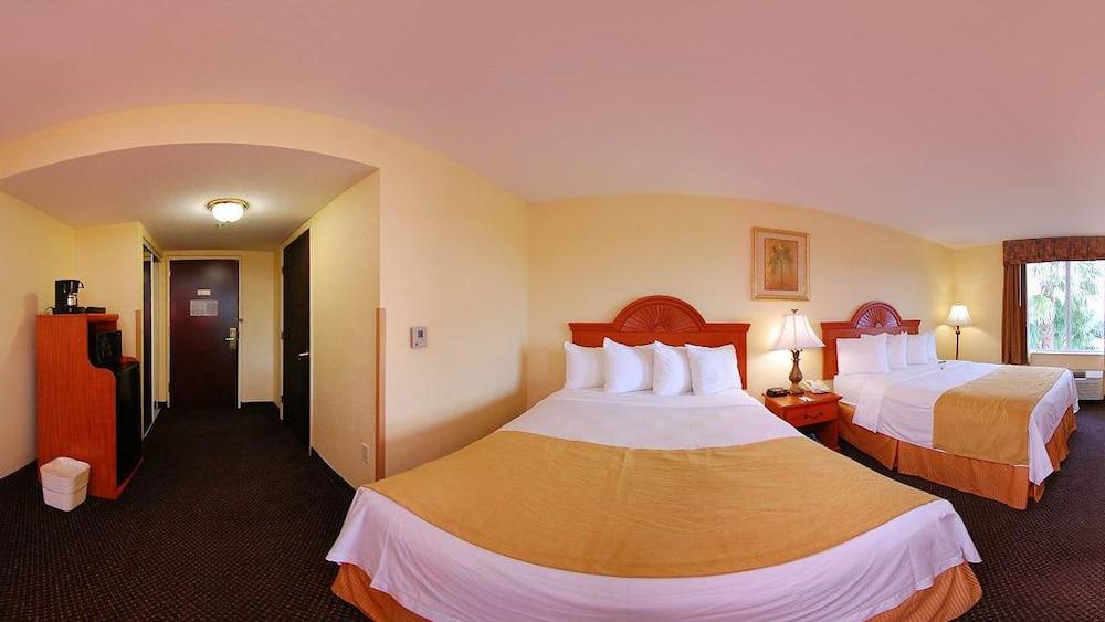 Comfort Inn & Suites Jupiter I-95 Экстерьер фото